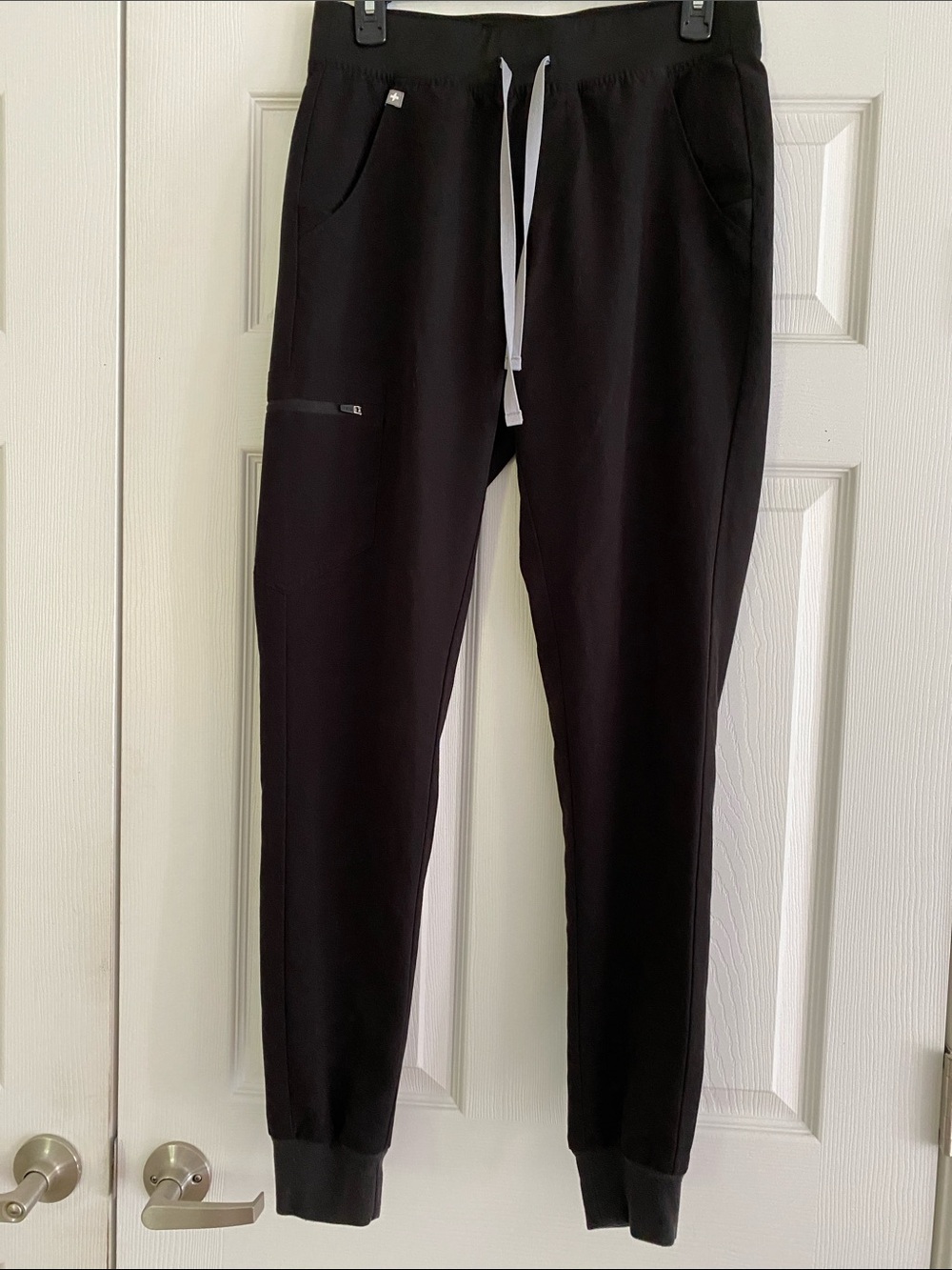 FIGS Women’s Zamora Scrub Bottoms
